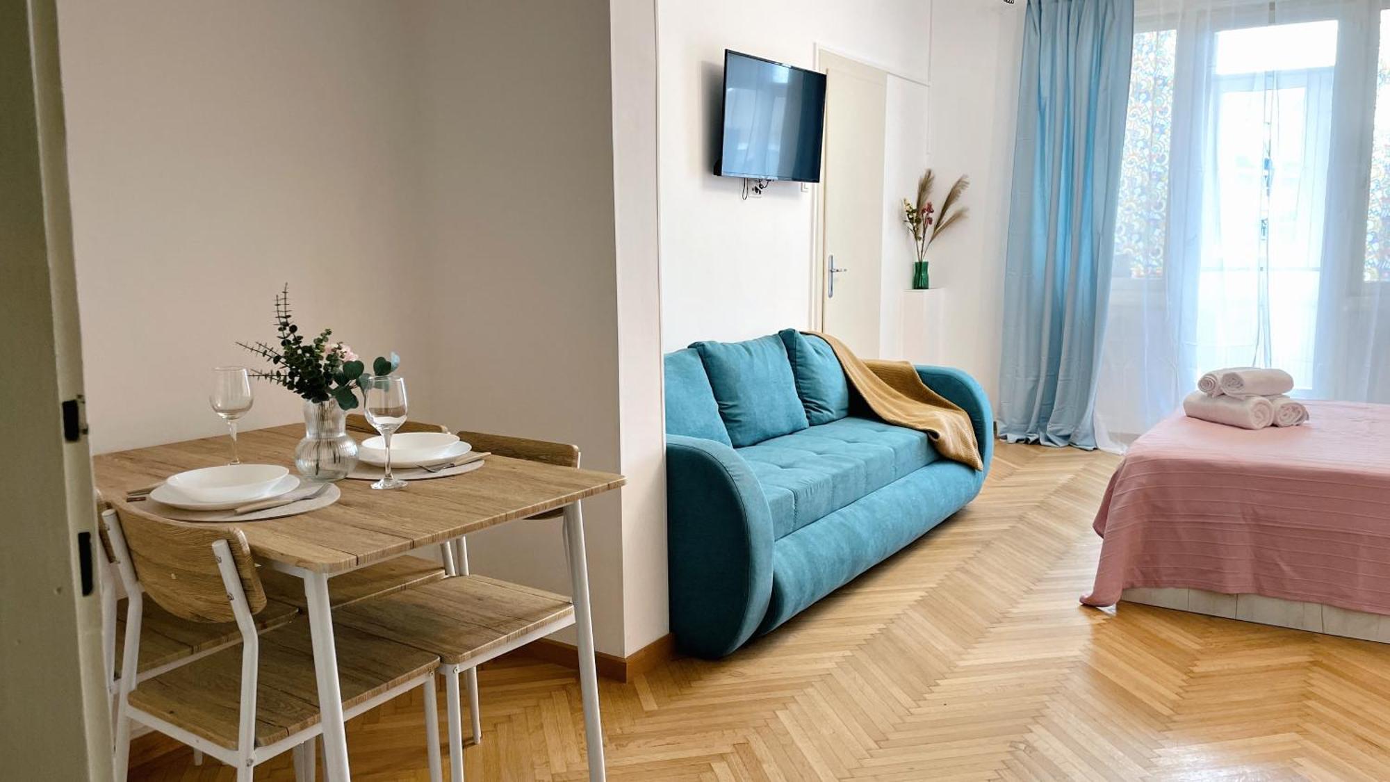 Pinkfluid - Charming Studio In Prime Location Boekarest Buitenkant foto