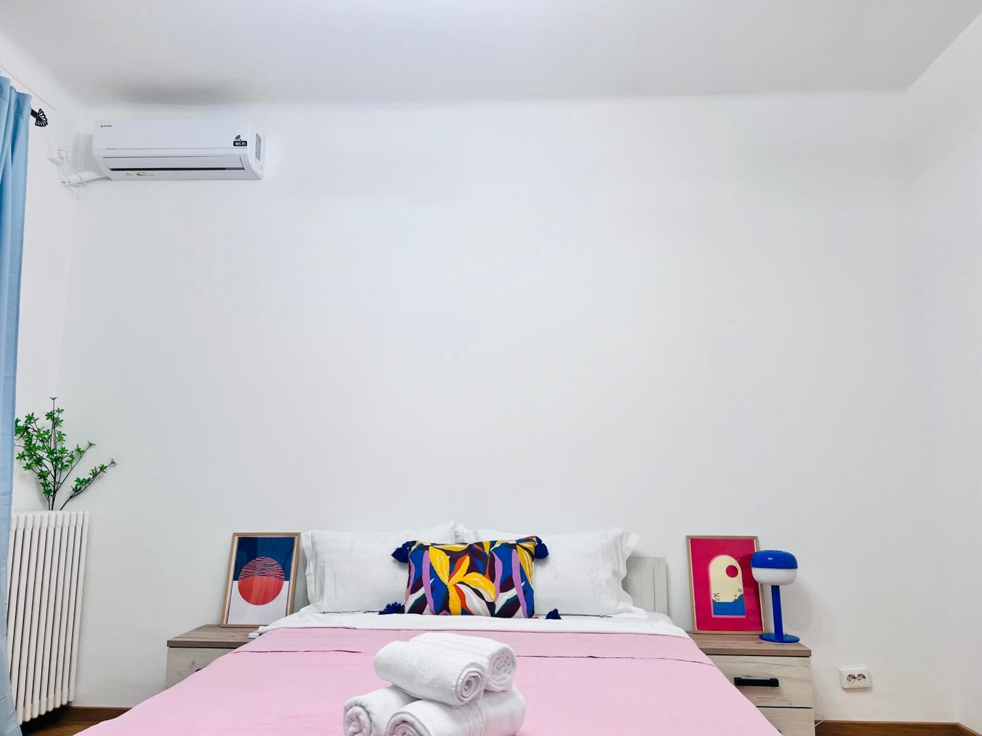 Pinkfluid - Charming Studio In Prime Location Boekarest Buitenkant foto